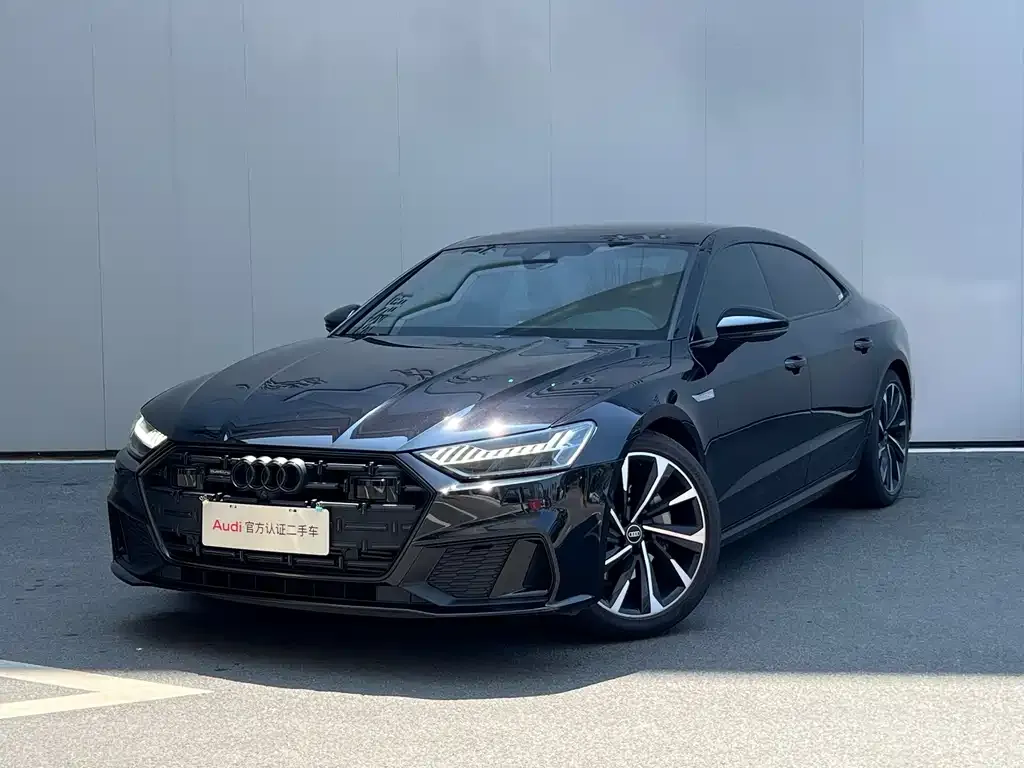 Audi A7L — фото 1