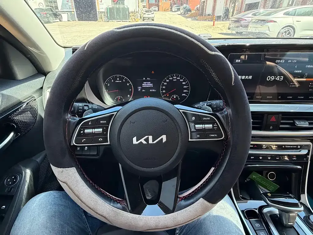 Kia KX3 — фото 3