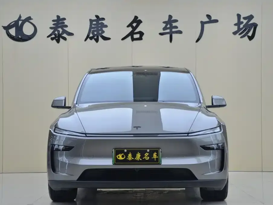 Tesla Model Y L — фото 2