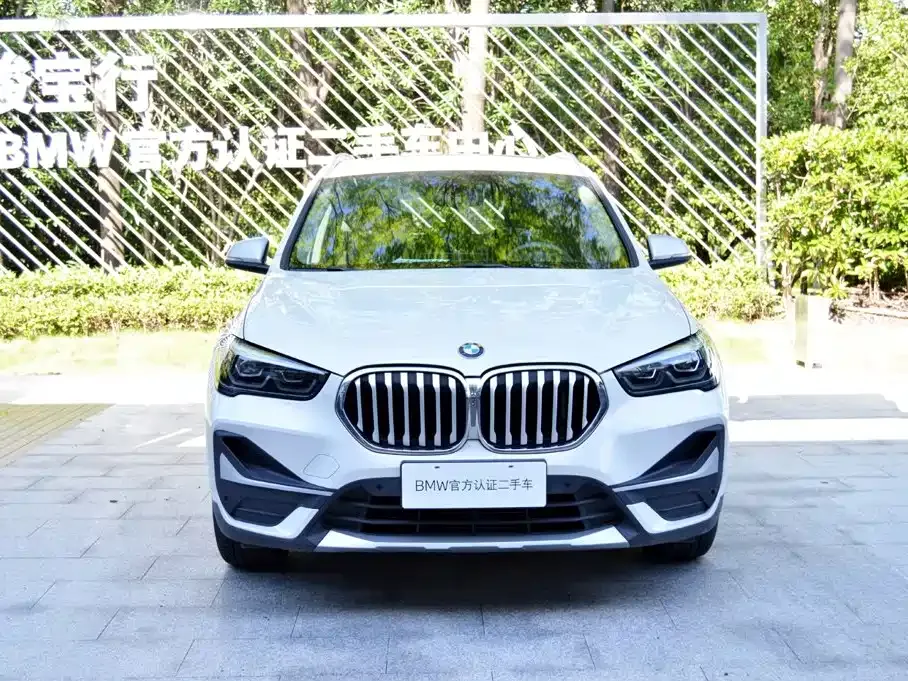 BMW X1 — фото 9