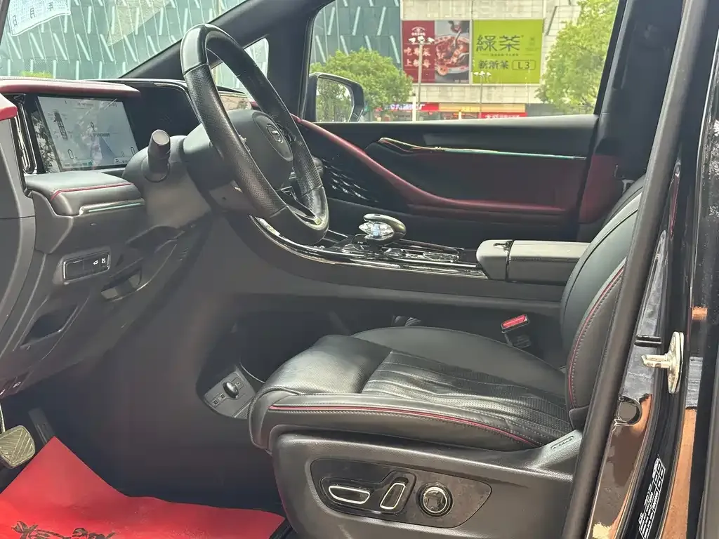 GAC Motor Trumpchi M8 — фото 2