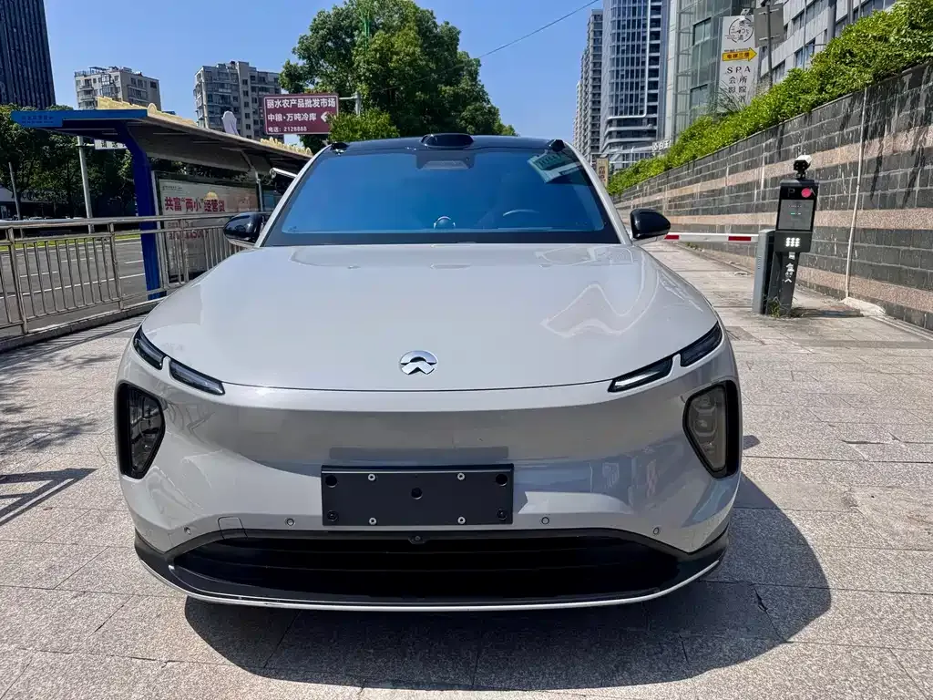 NIO EC6 — фото 10