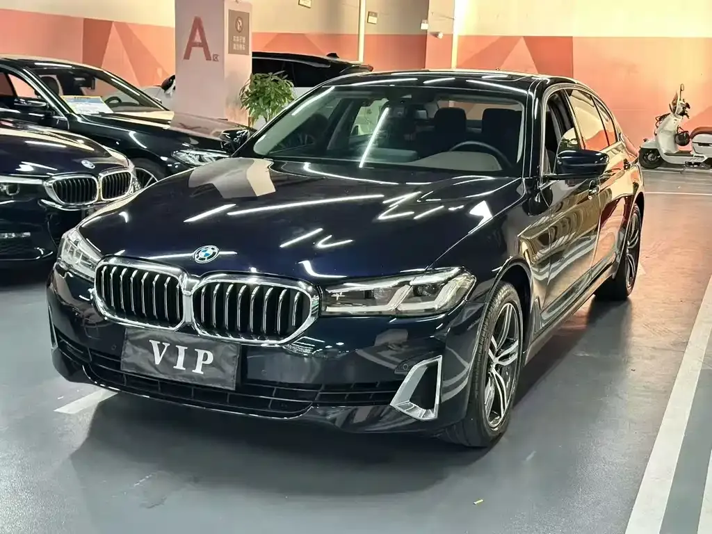 BMW 5 Series — фото 1