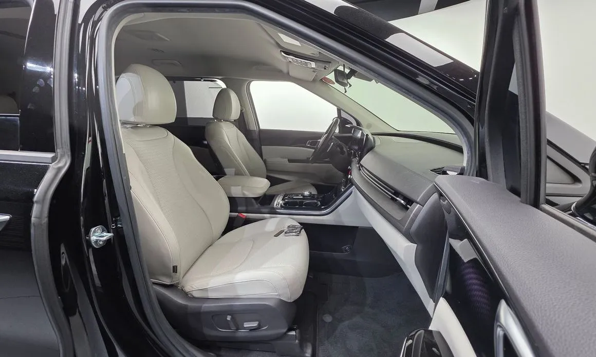 Kia Carnival — фото 10