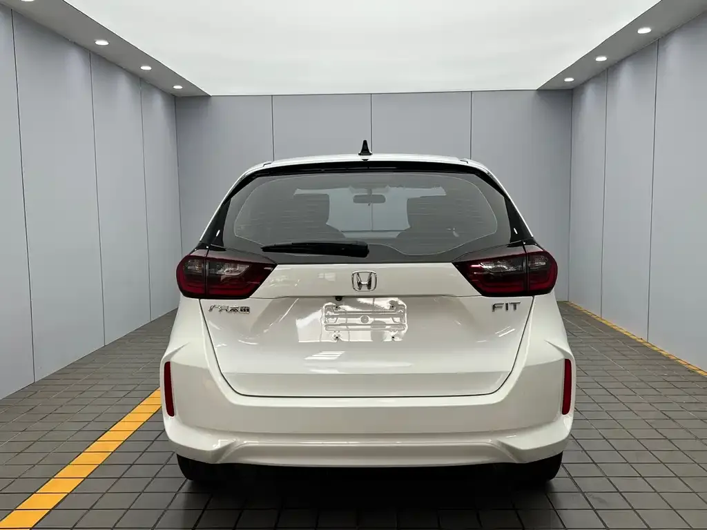 Honda Fit — фото 2