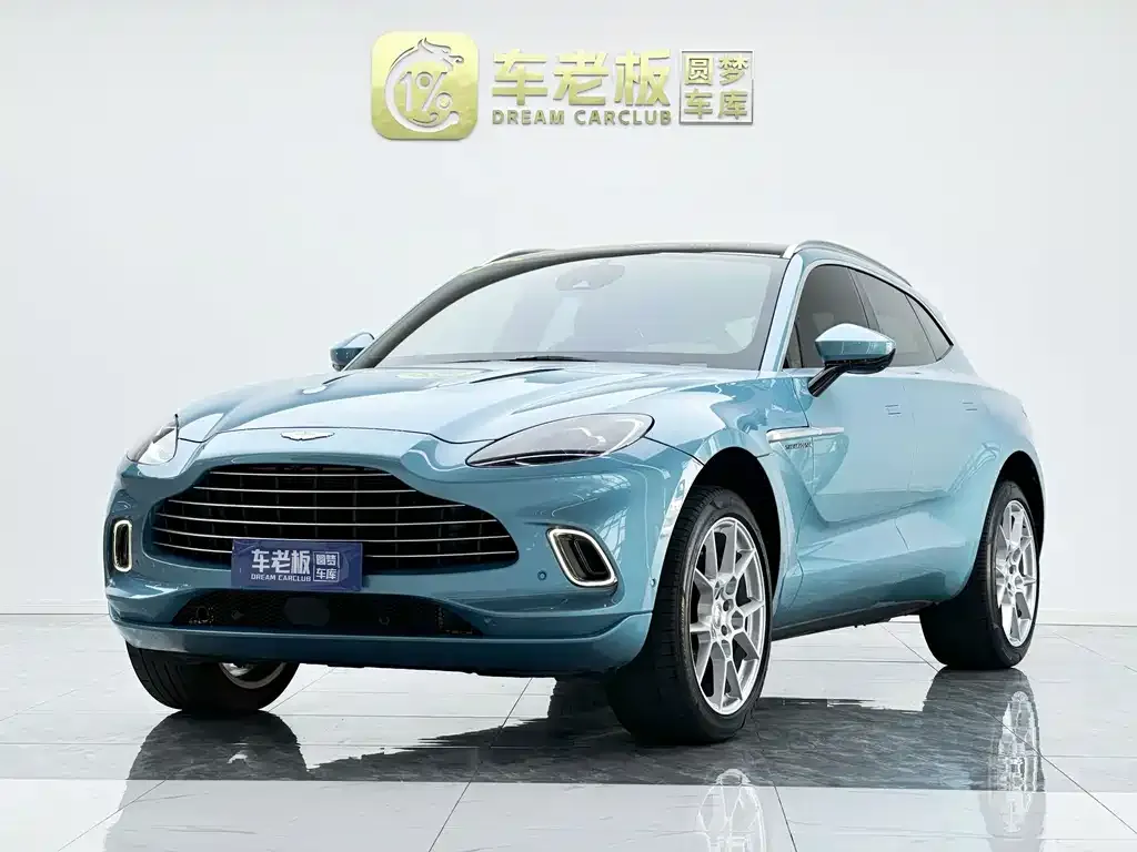 Aston Martin DBX — фото 1