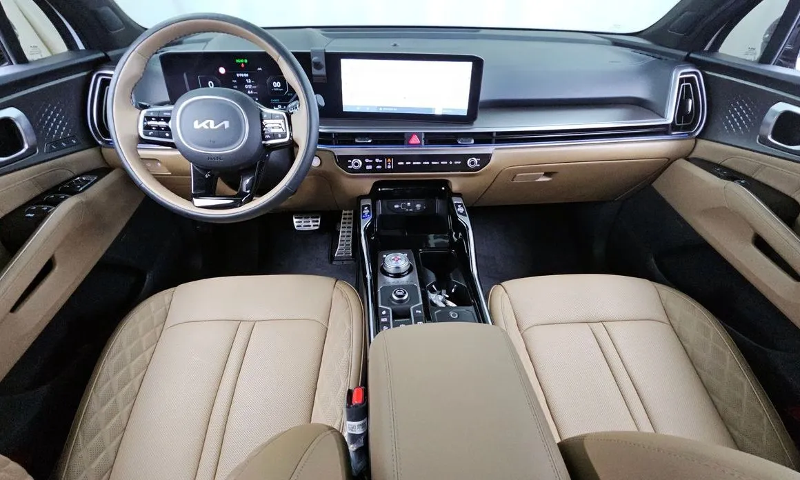 Kia Sorento — фото 7