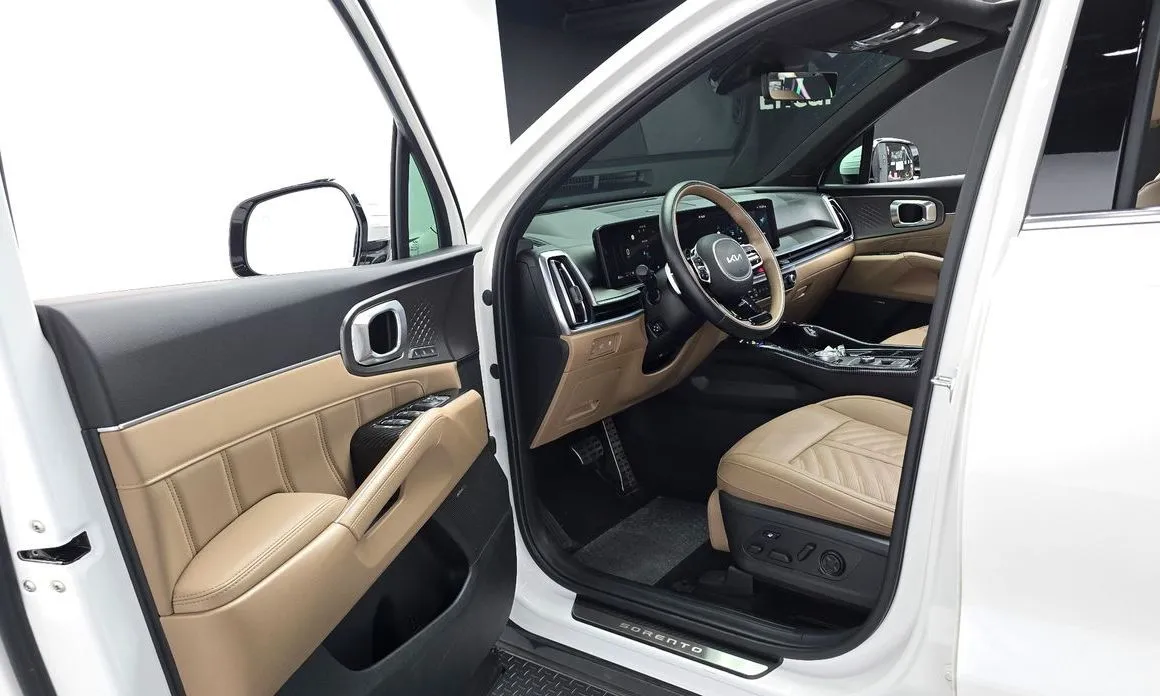 Kia Sorento — фото 7
