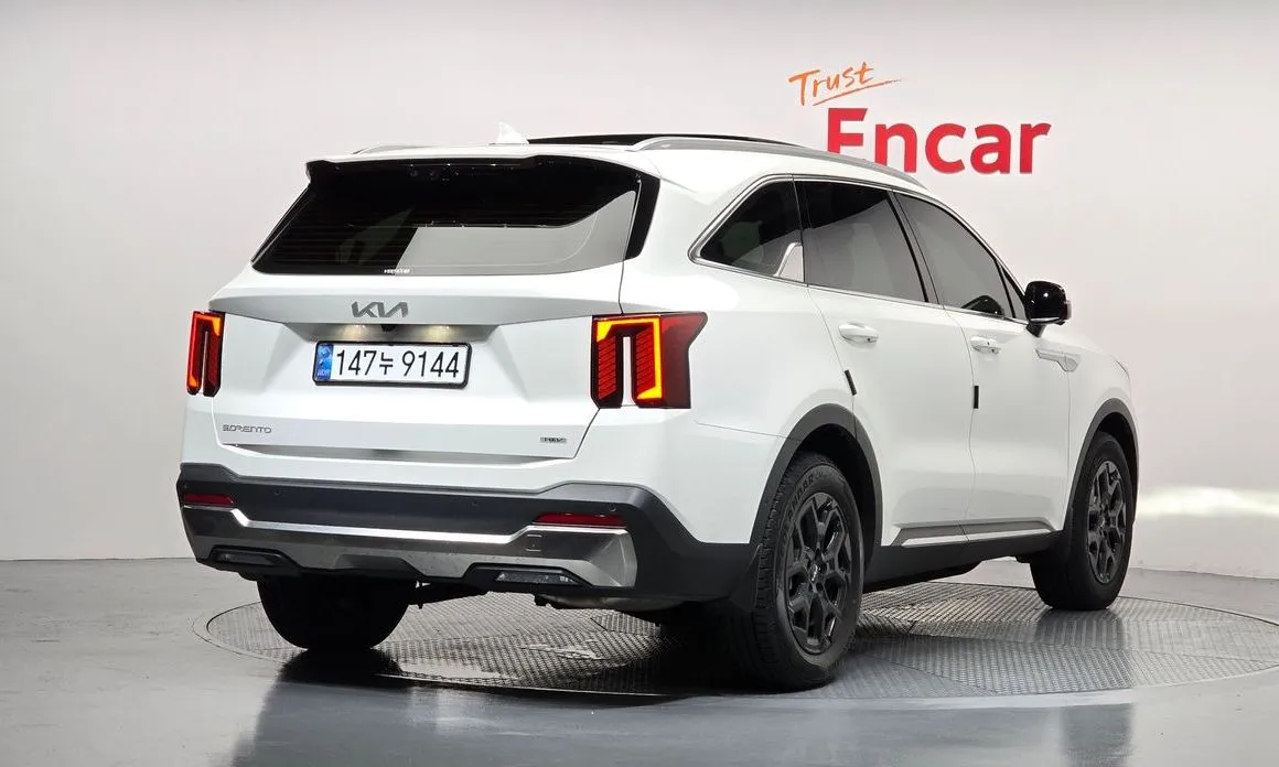 Kia Sorento — фото 5