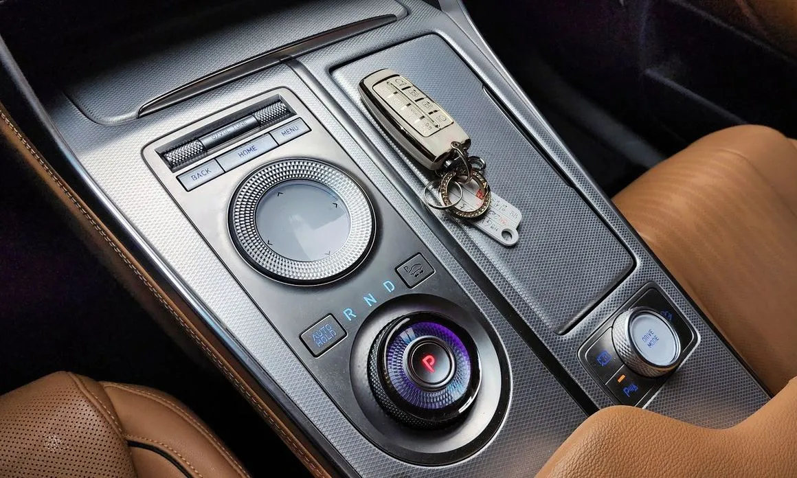Genesis GV80 — фото 10
