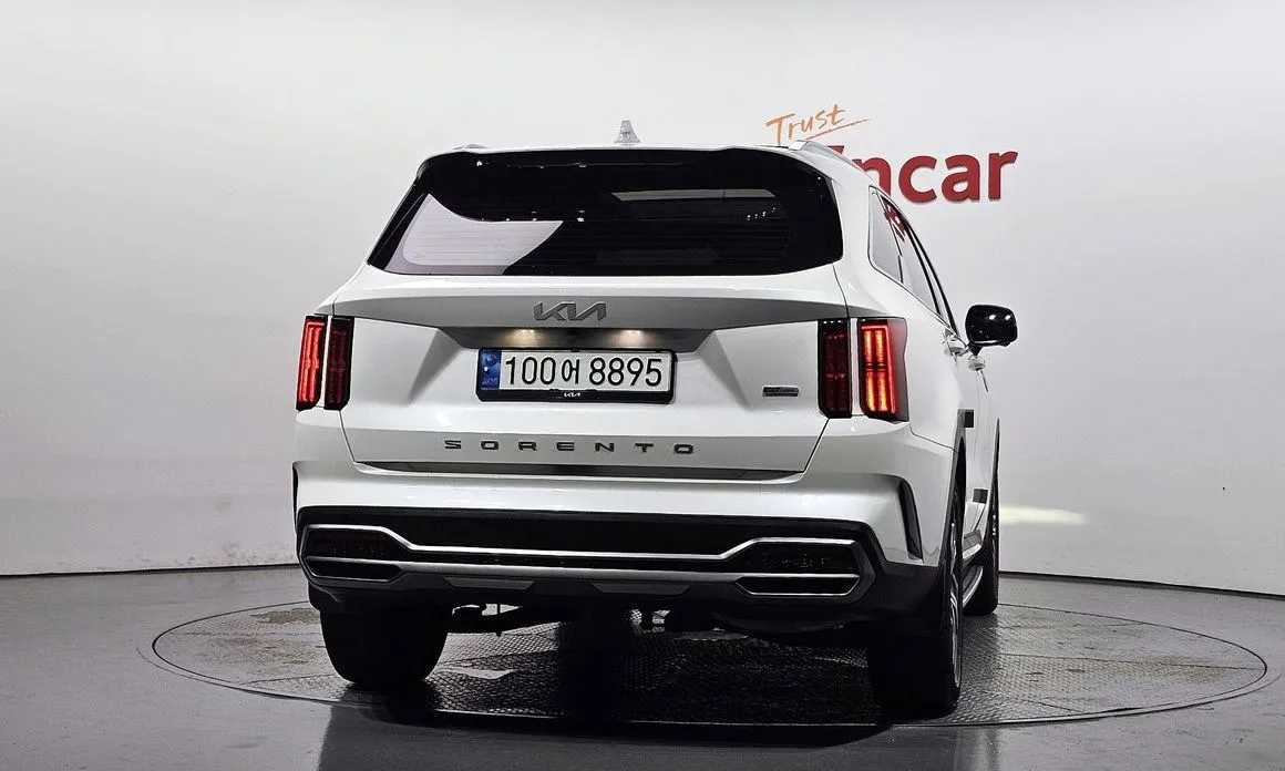 Kia Sorento — фото 7