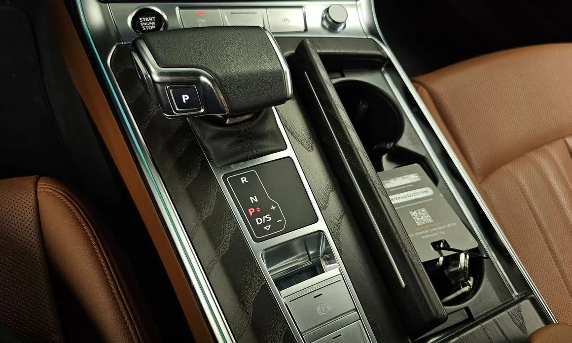 Audi A6 — фото 10