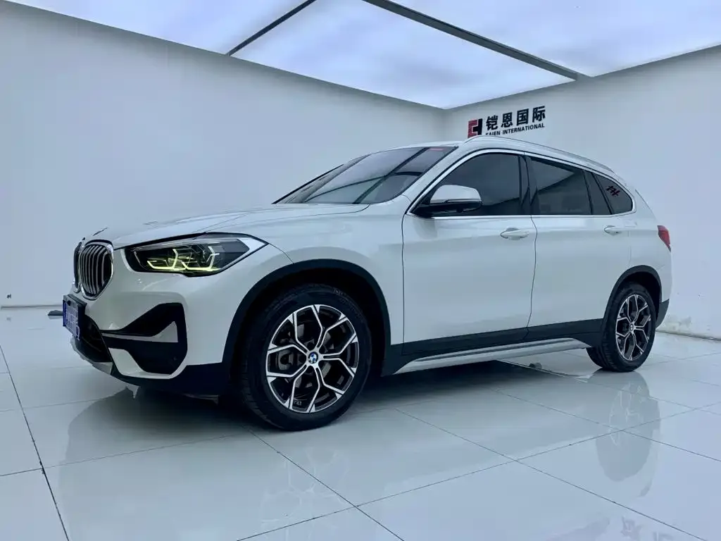 BMW X1 — фото 5