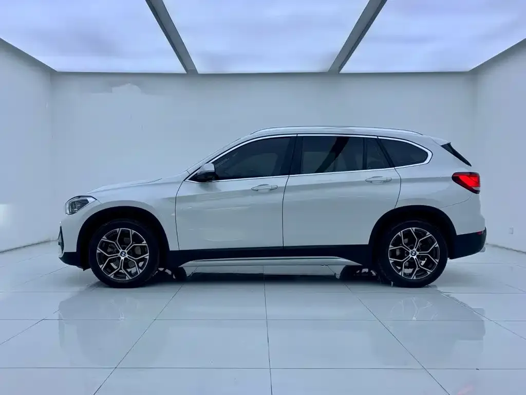 BMW X1 — фото 10