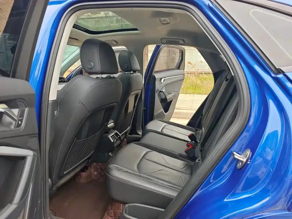Audi Q3 Sportback — фото 2
