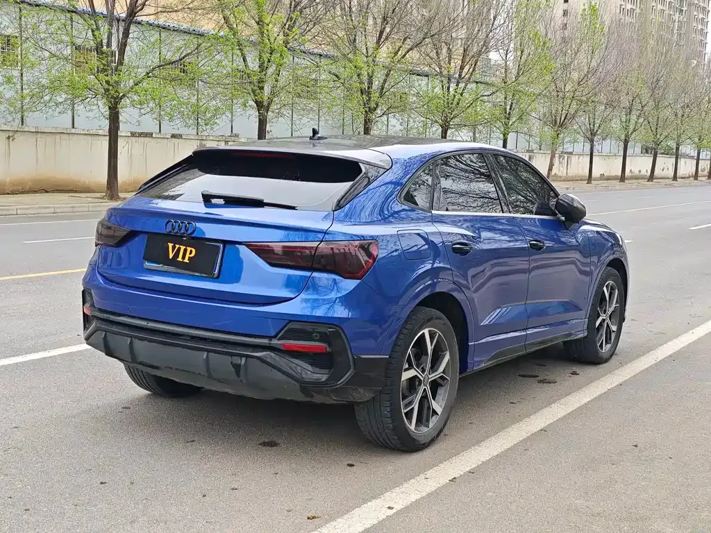 Audi Q3 Sportback — фото 7