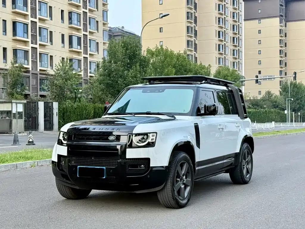 Land Rover Defender — фото 1