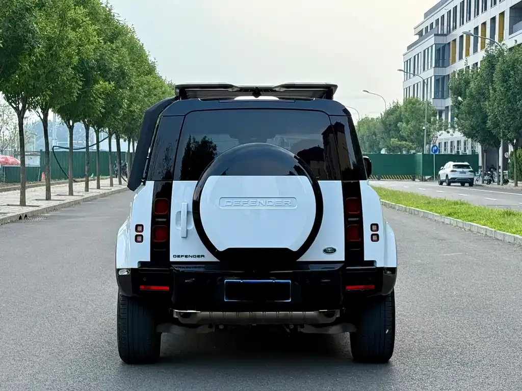 Land Rover Defender — фото 3