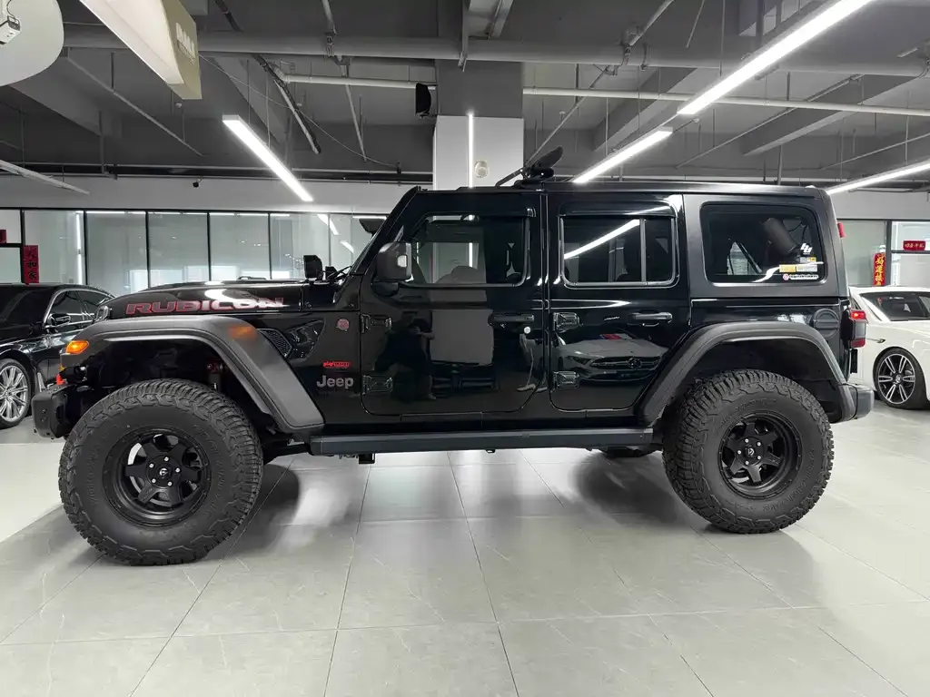 Jeep Wrangler — фото 5