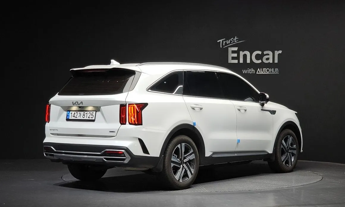 Kia Sorento — фото 9