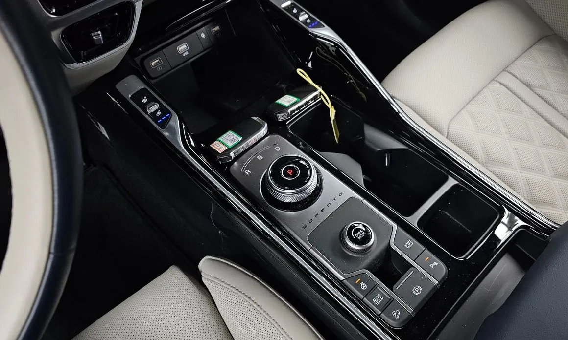 Kia Sorento — фото 5