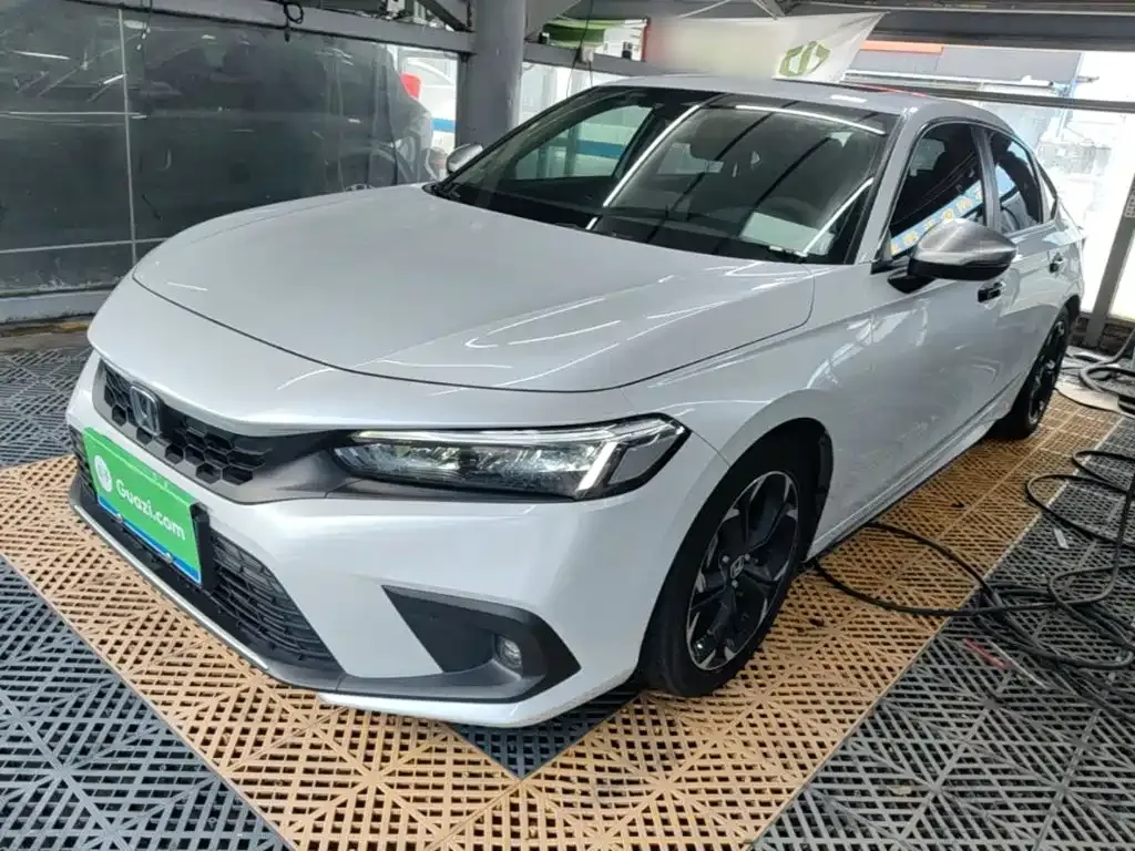 Honda Civic — фото 8