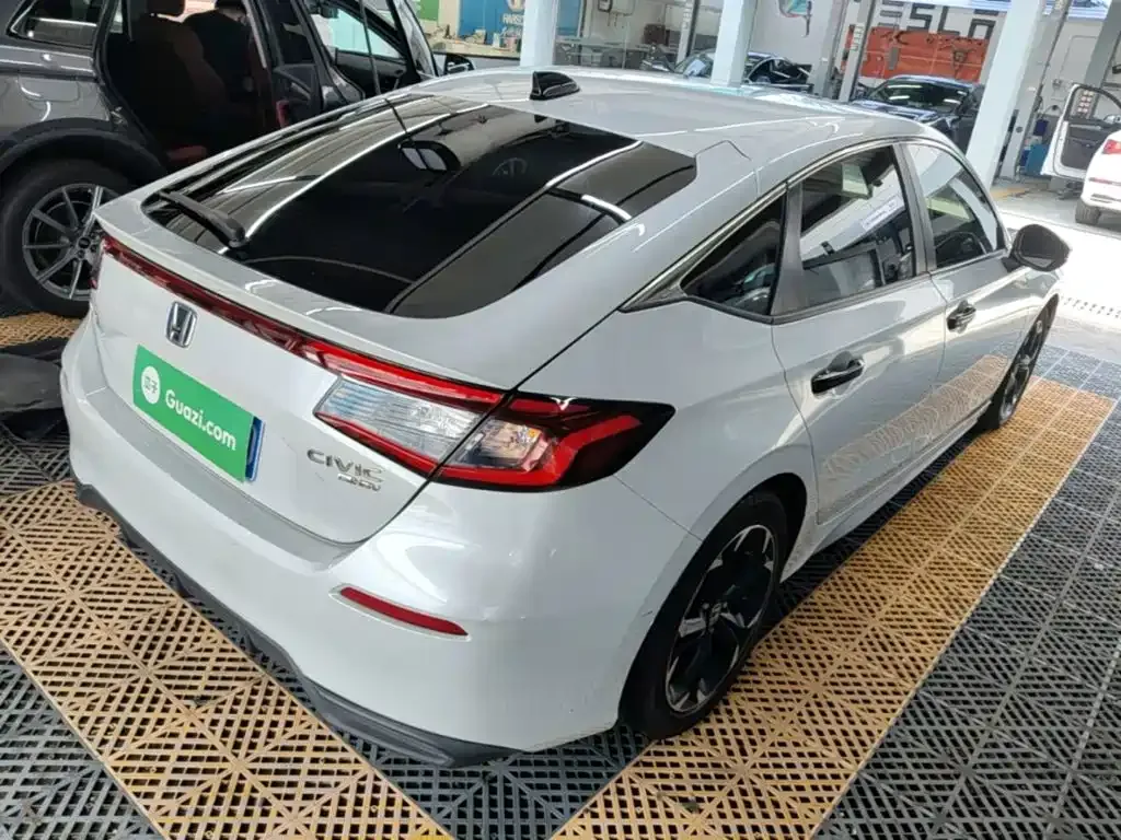 Honda Civic — фото 7