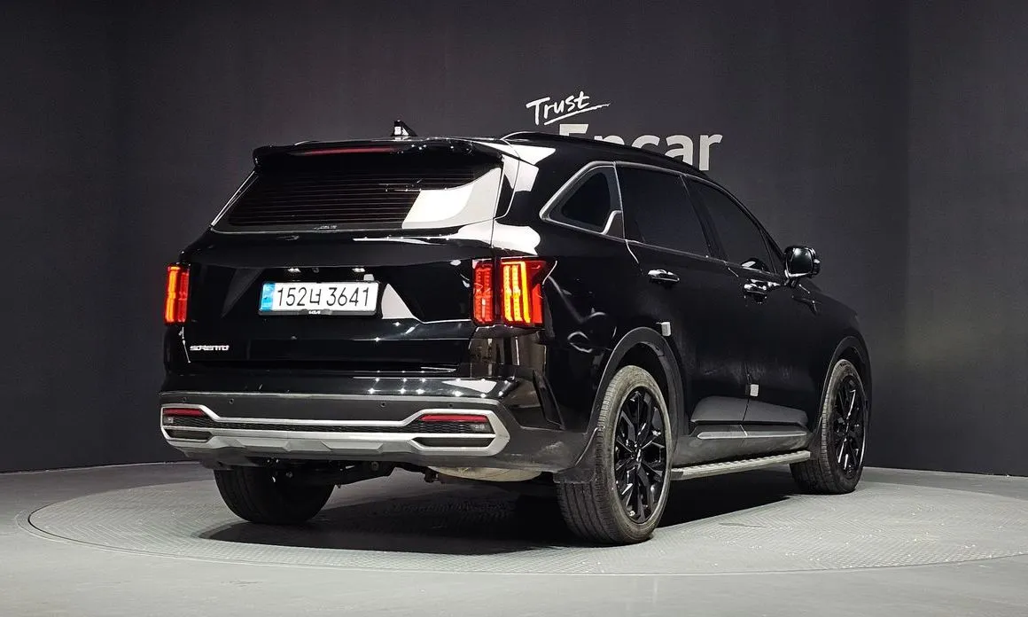 Kia Sorento — фото 7