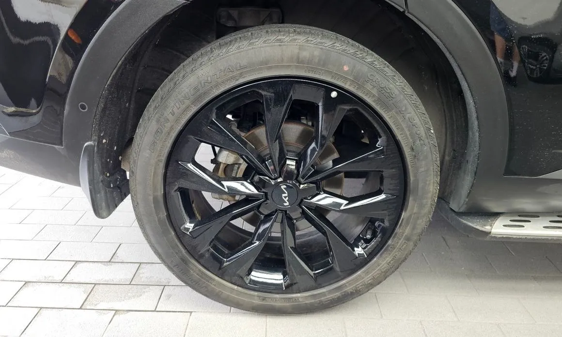 Kia Sorento — фото 8