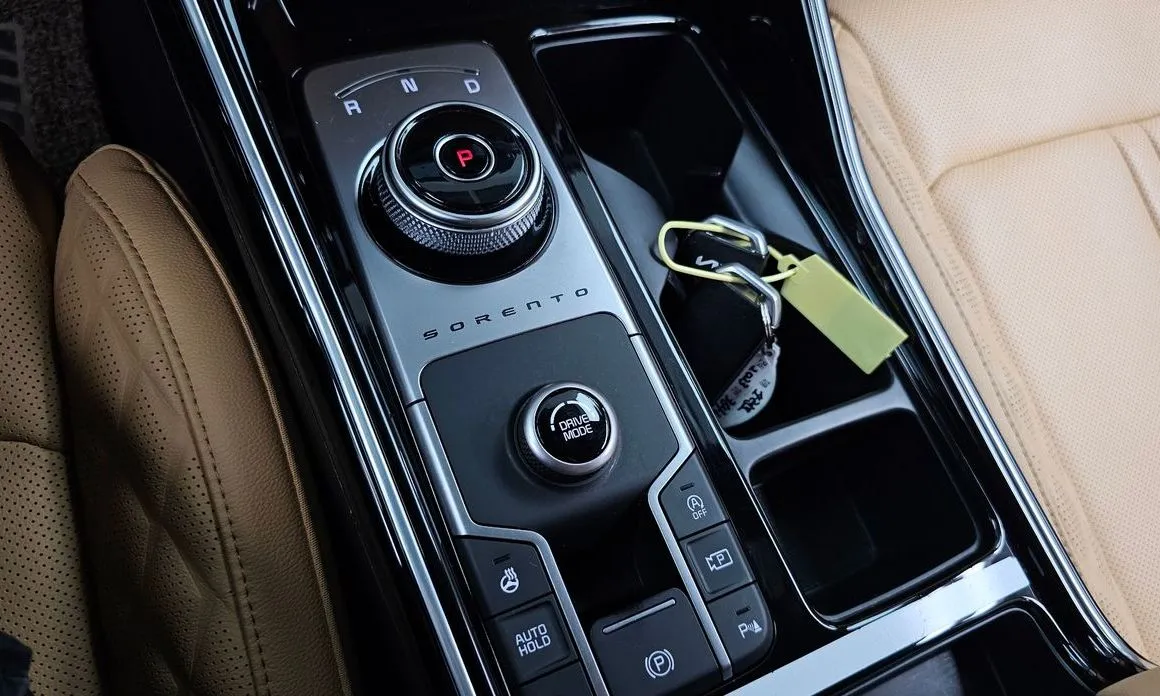 Kia Sorento — фото 3