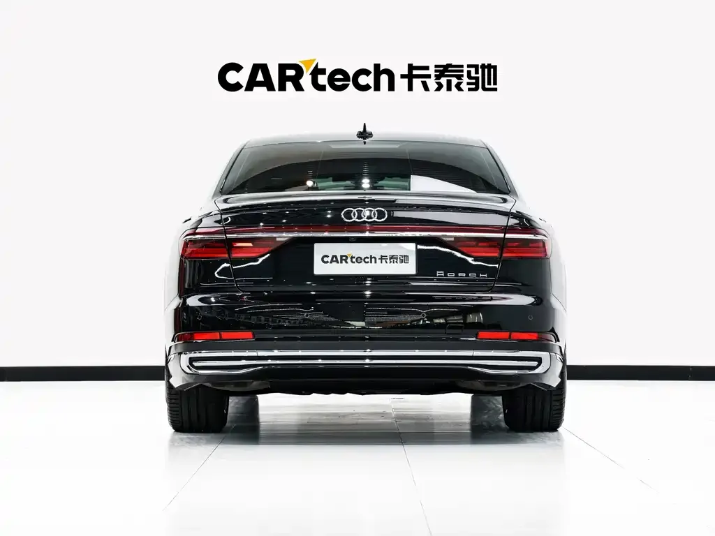 Audi A8 — фото 7