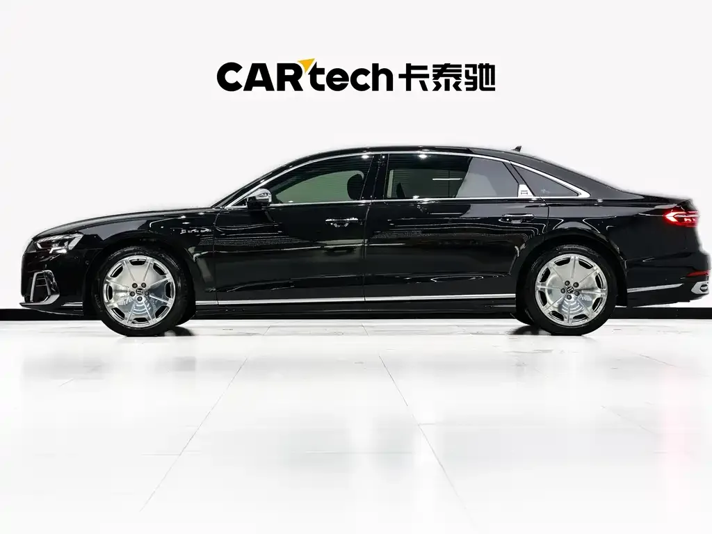 Audi A8 — фото 5