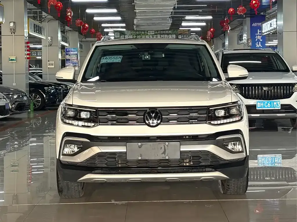 Volkswagen T-Cross — фото 10