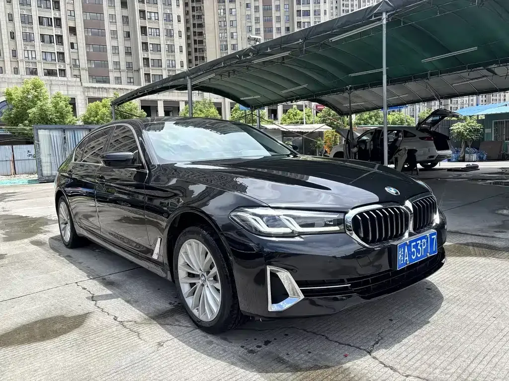 BMW 5 Series — фото 5