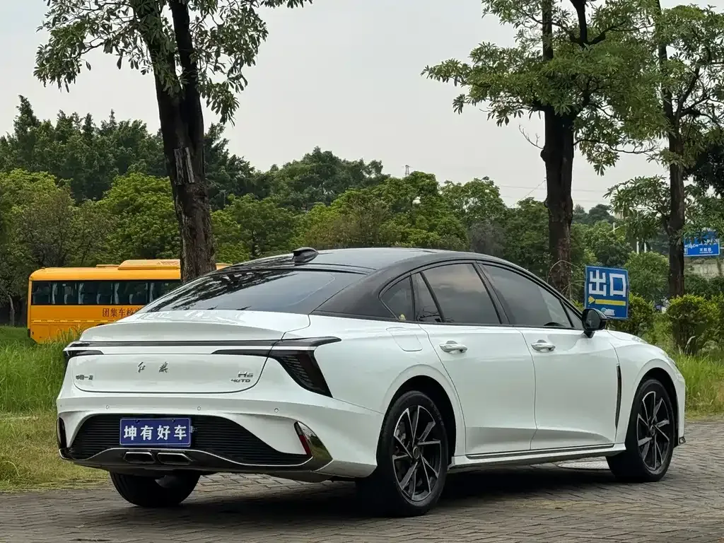 Hongqi H6 — фото 8