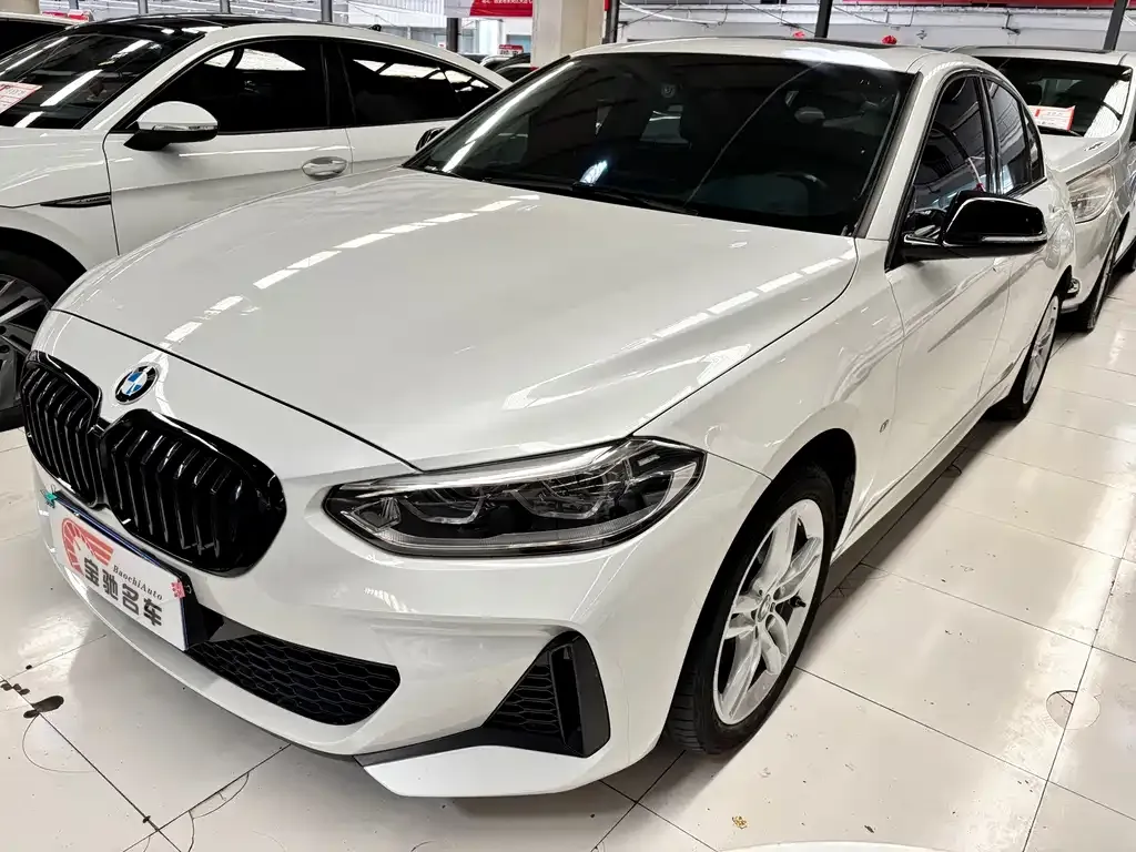 BMW 1 Series — фото 1