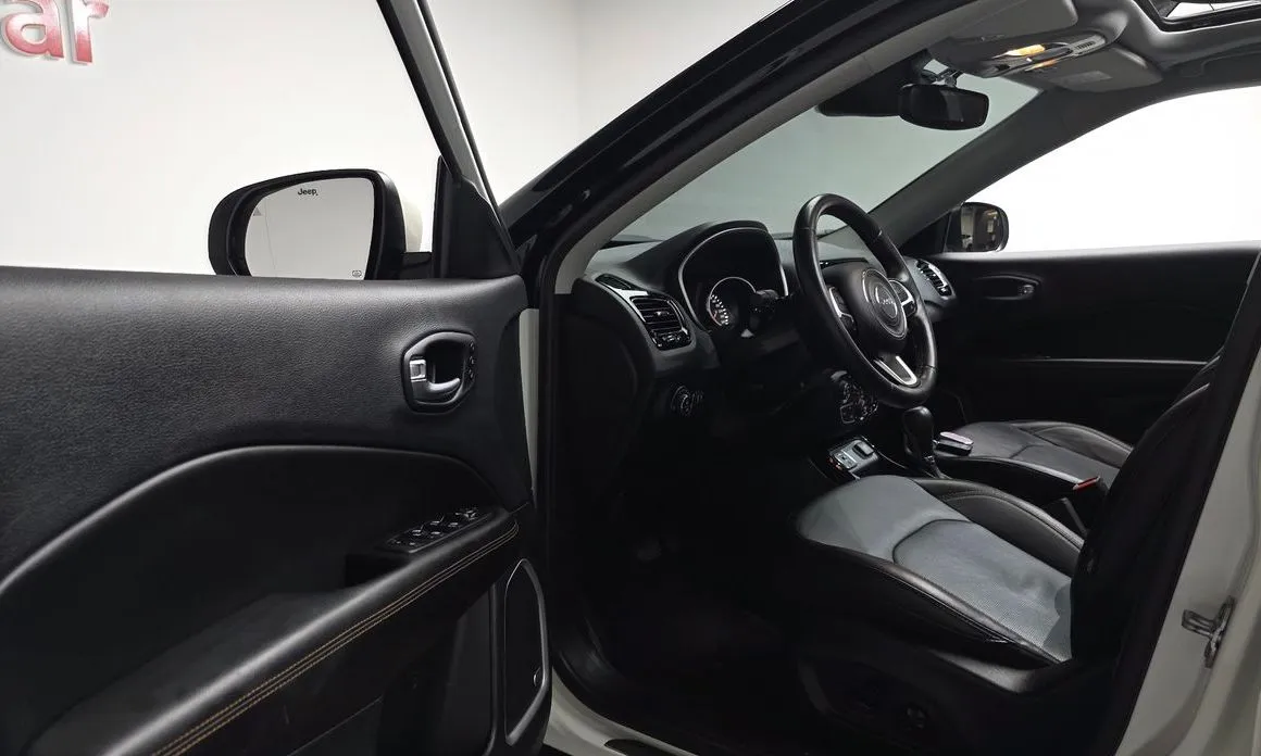 Jeep Compass — фото 3