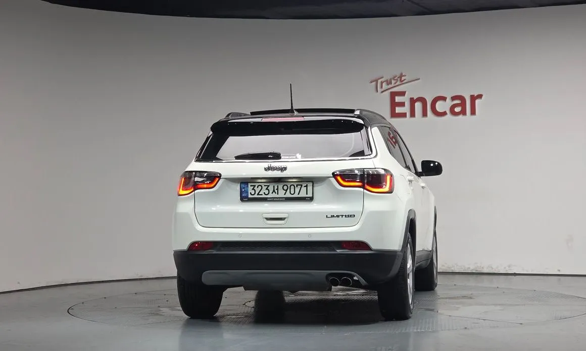 Jeep Compass — фото 4