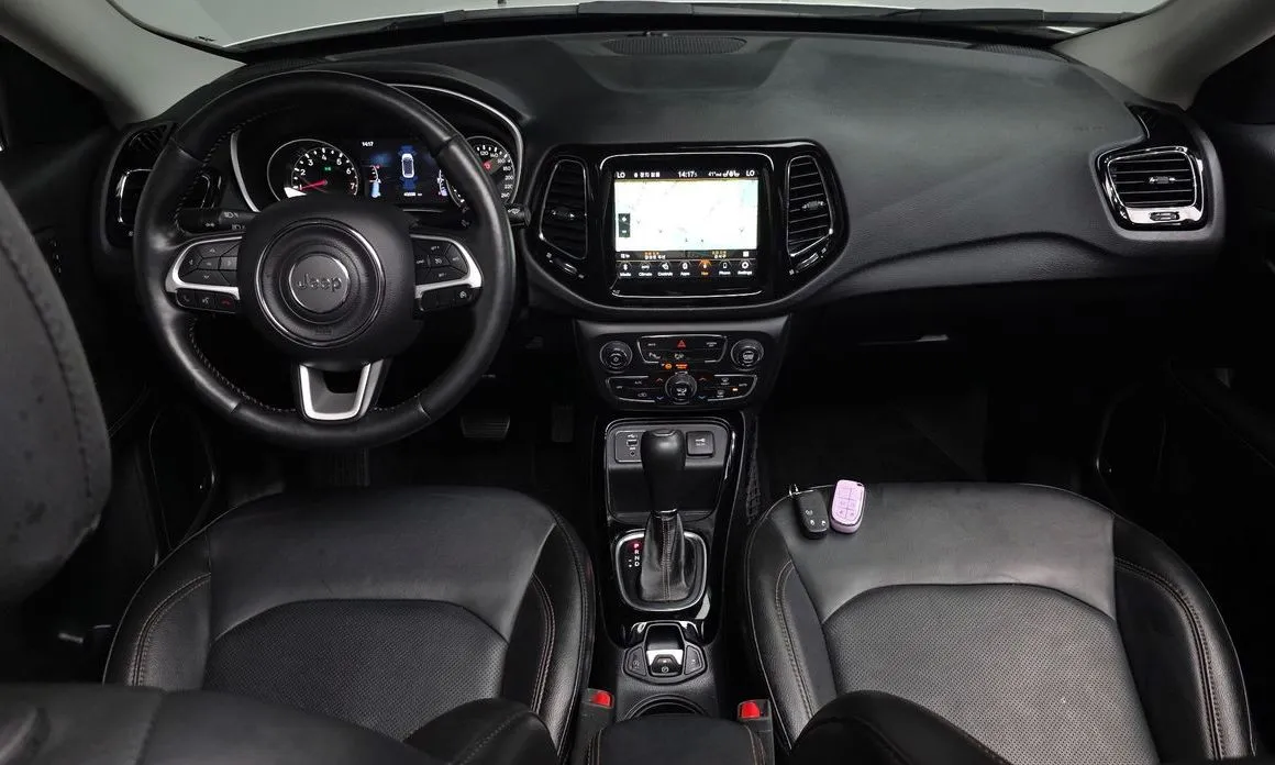 Jeep Compass — фото 7