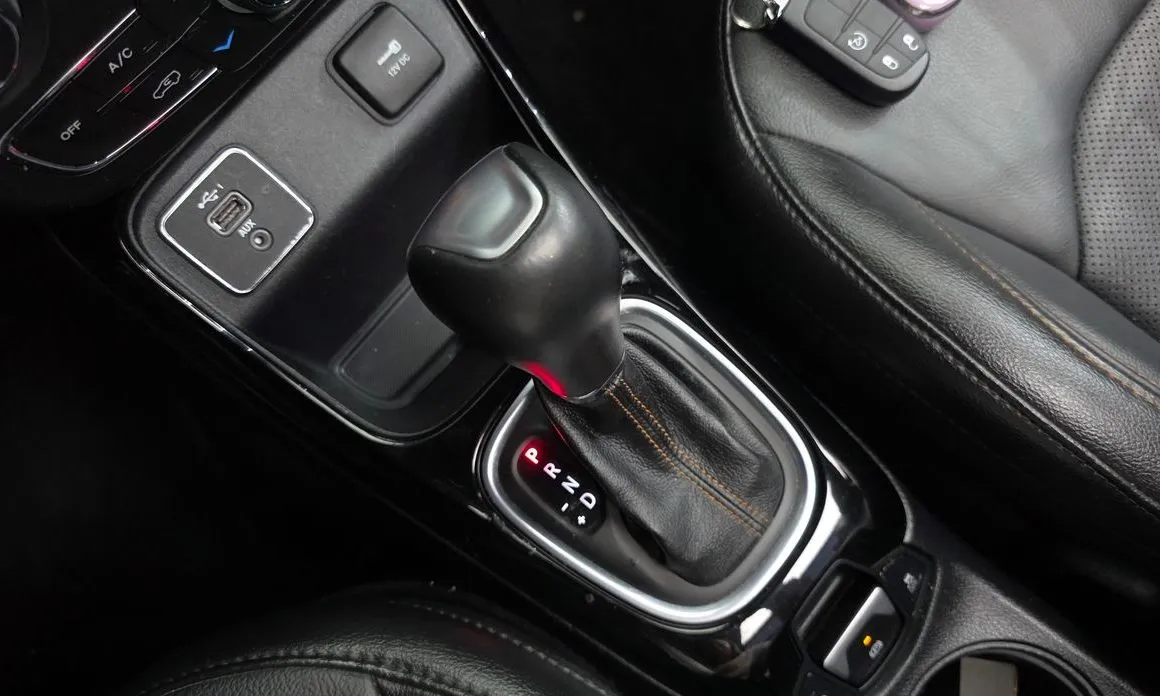 Jeep Compass — фото 8