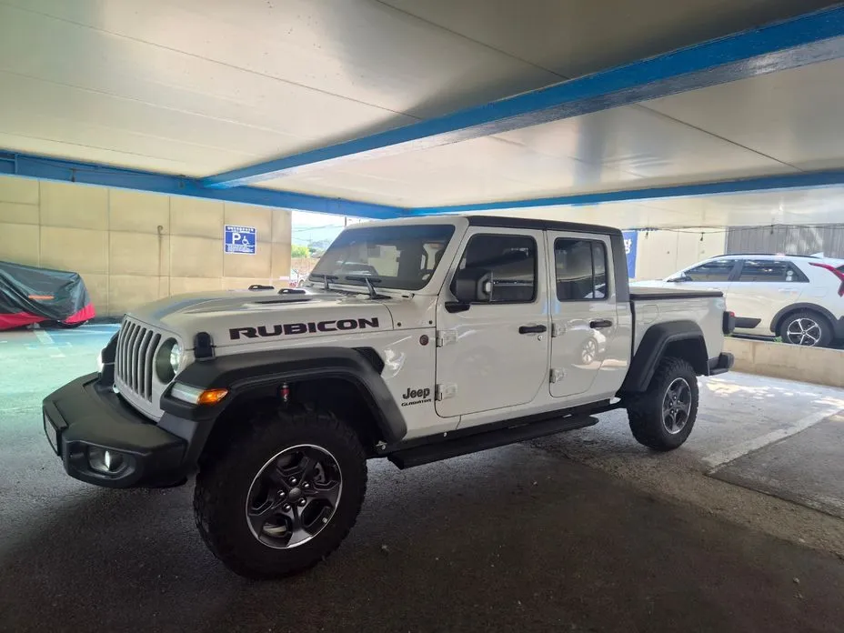 Jeep Gladiator — фото 1