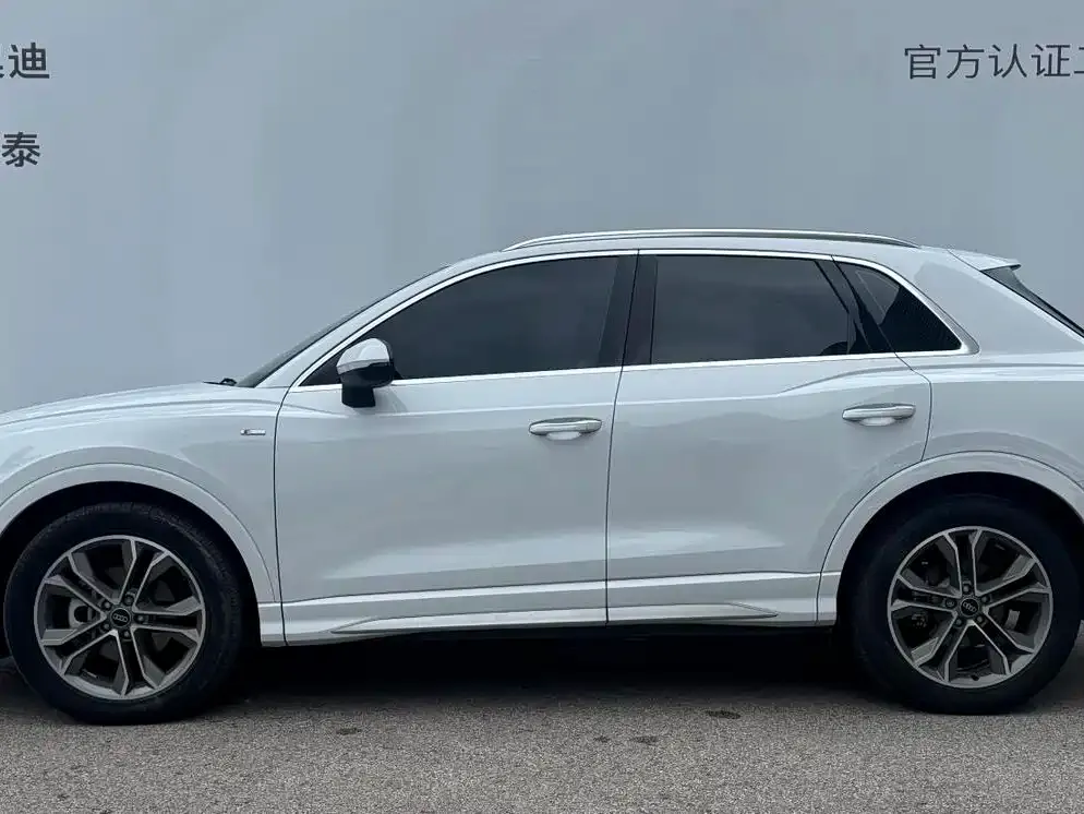 Audi Q3 — фото 7