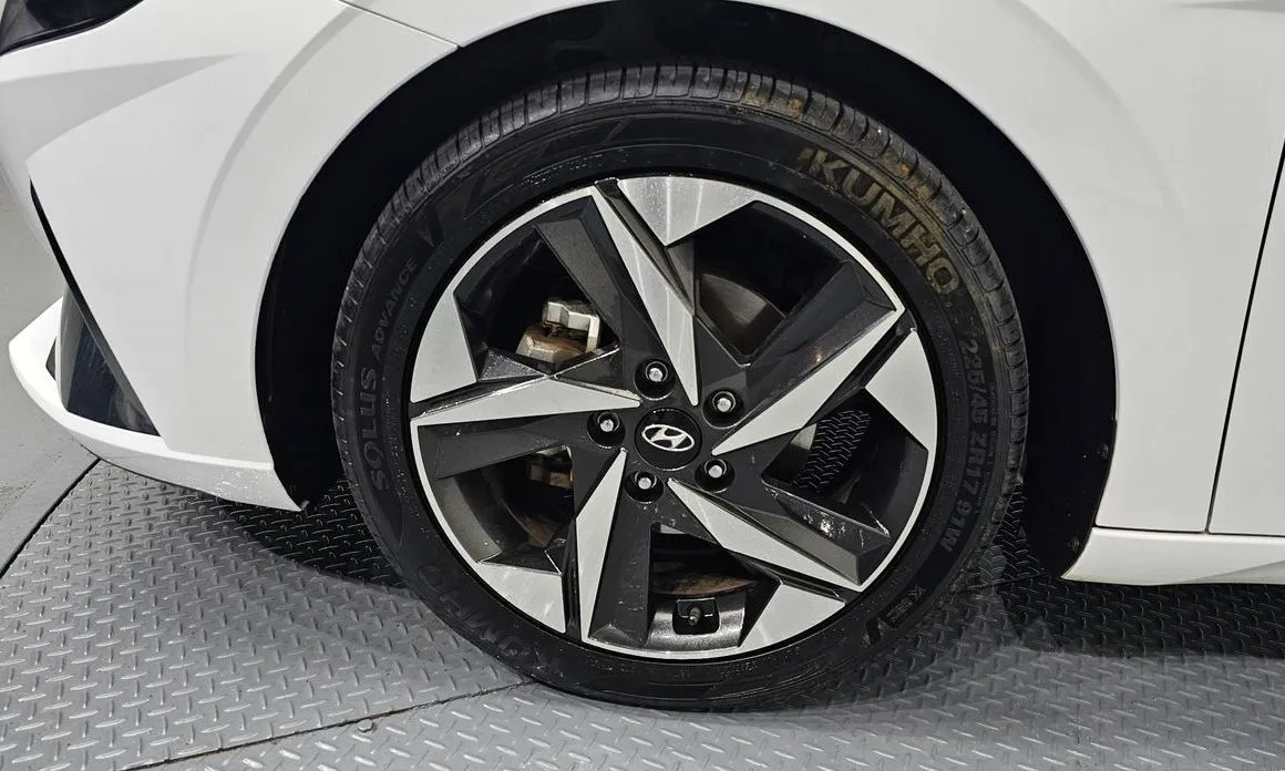 Hyundai AVANTE — фото 6
