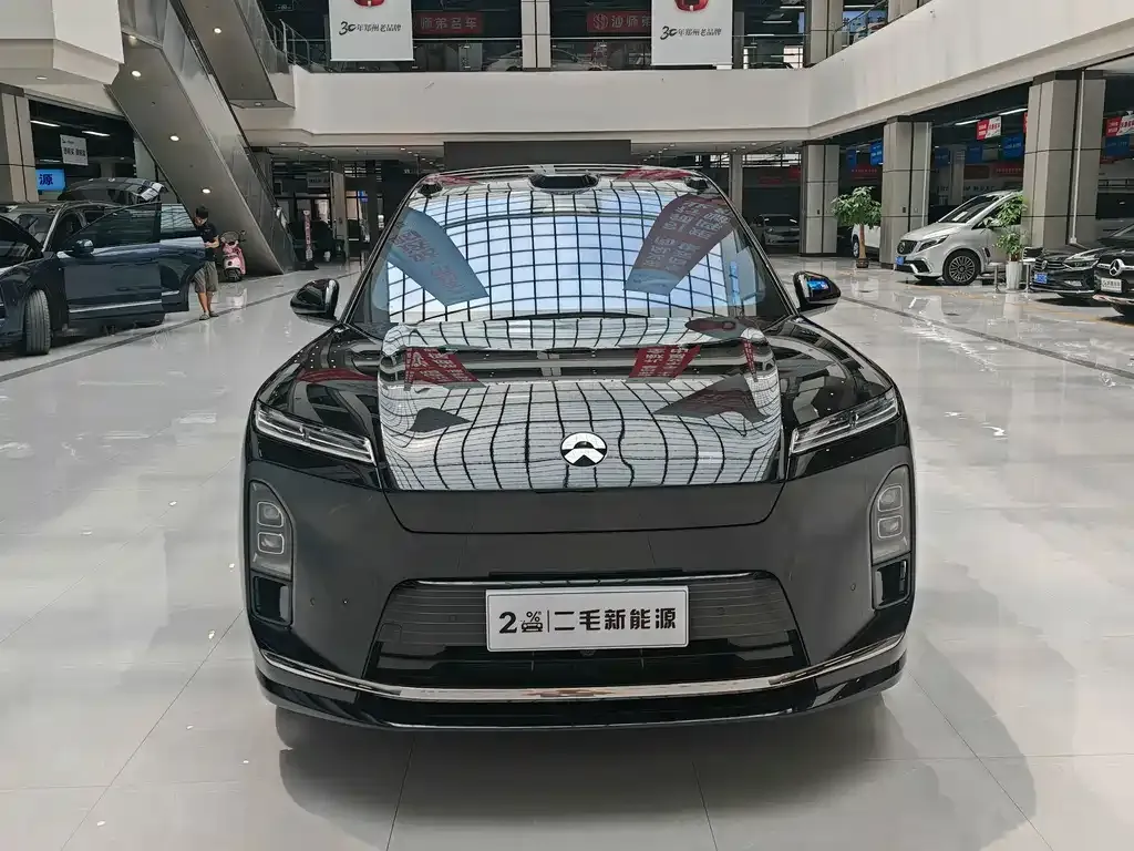 NIO ES8 — фото 10