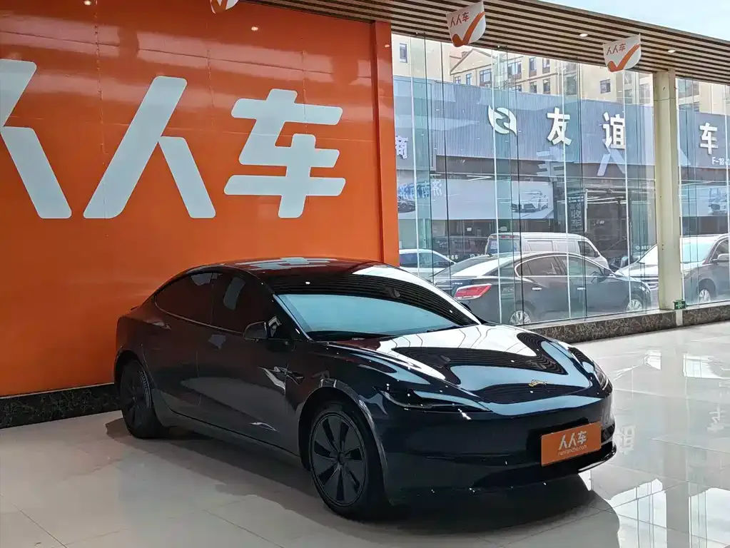Tesla Model 3 — фото 5