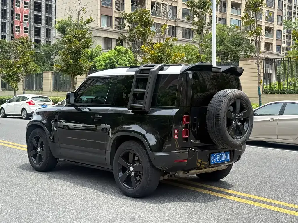 Land Rover Defender — фото 2