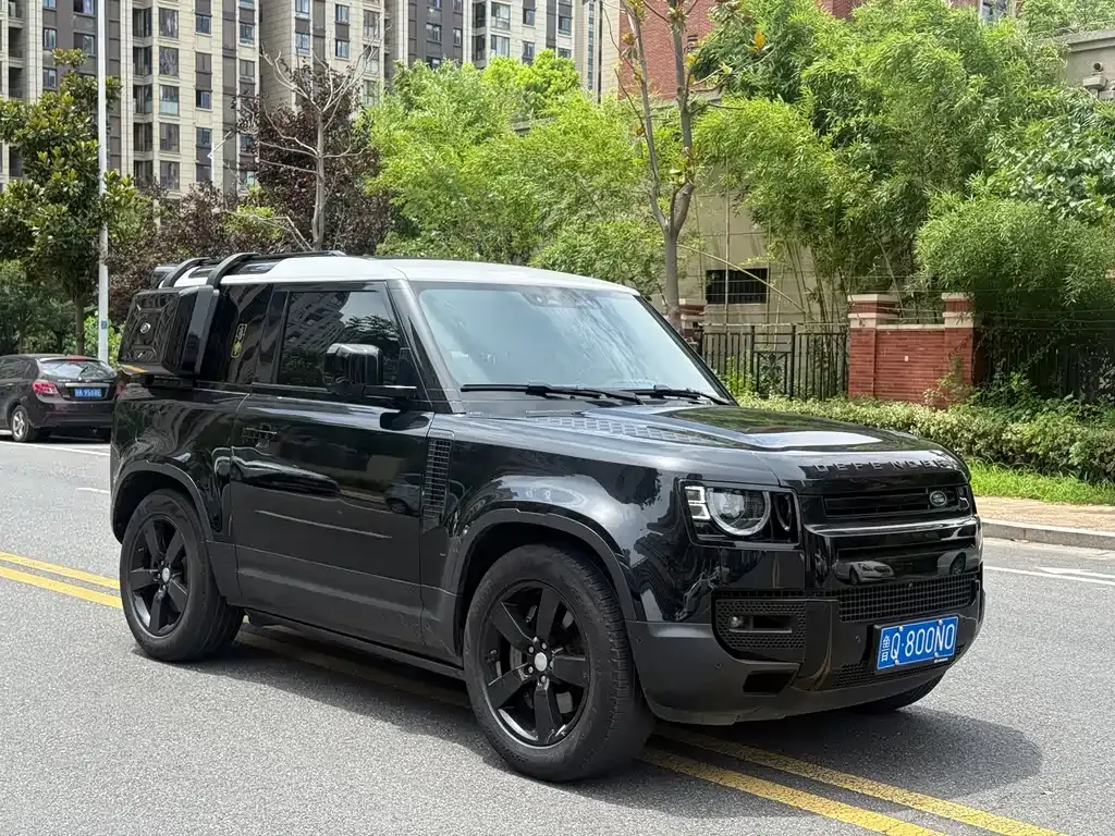 Land Rover Defender — фото 10
