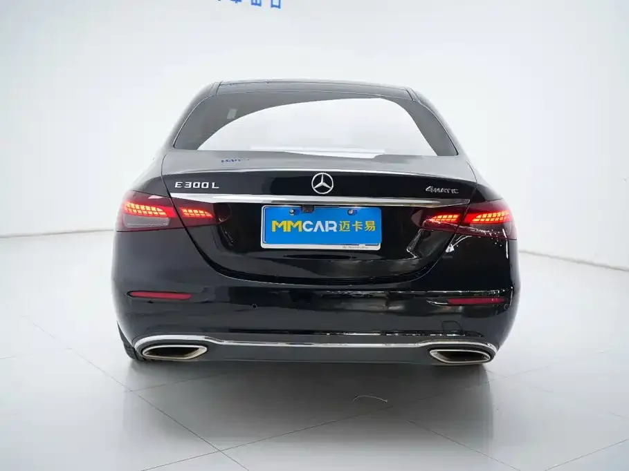 Mercedes-Benz E-Class — фото 10
