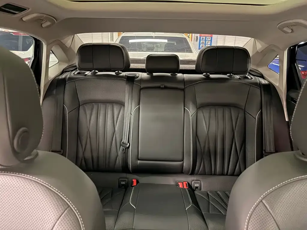 Volkswagen Passat — фото 8