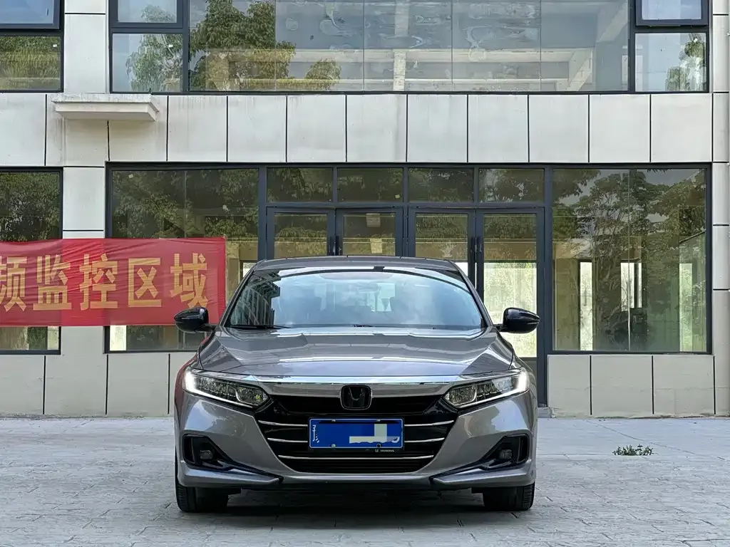 Honda Accord — фото 4
